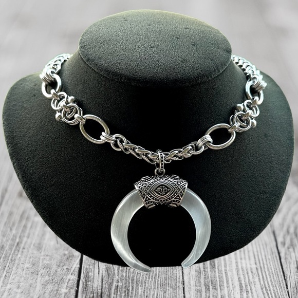 Sterling silver moon & handcrafted stainless steel links wheat chain necklace - Picture 3 of 15